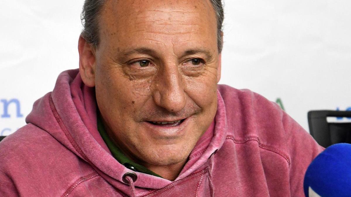 Fermín Cacho, ingresado tras recuperarse de un desvanecimiento Fermín Cacho, ingresado tras recuperarse de un desvanecimiento