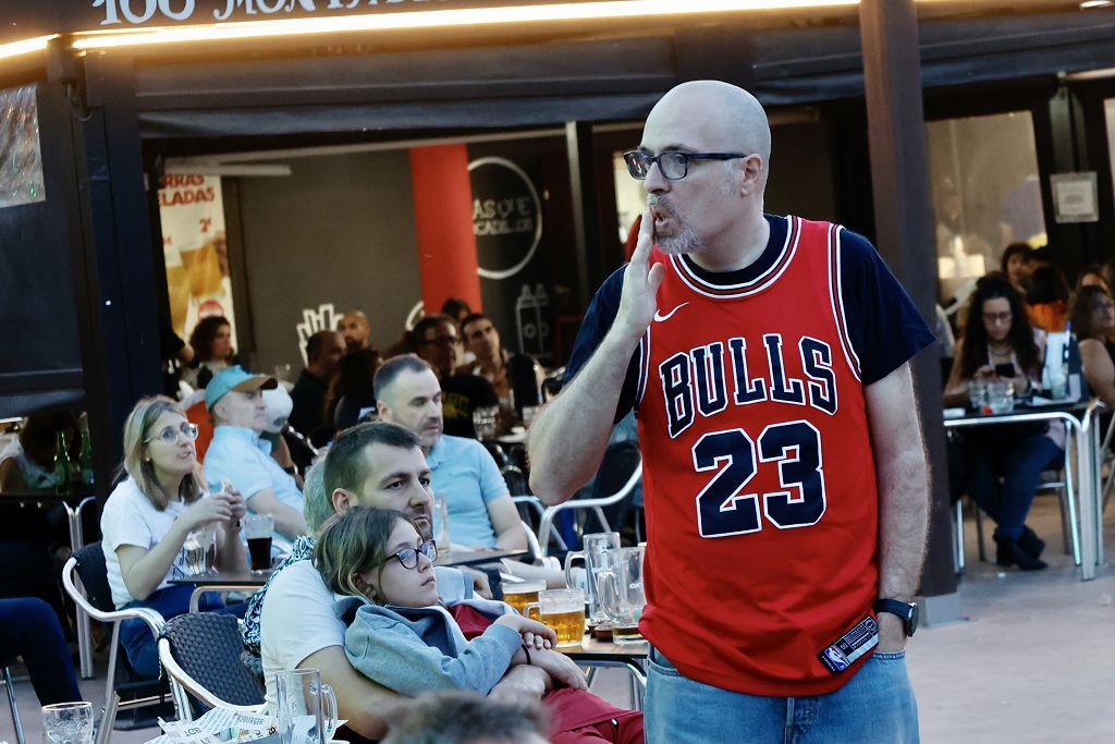 Afición del UCAM Murcia en el Zig Zag durante el primer partido de la final de la Liga Endesa