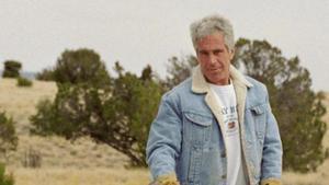 El pederasta Jeffrey Epstein, en una imatge del seu arxiu personal divulgada pel Departament de Justícia dels Estats Units. | AFP