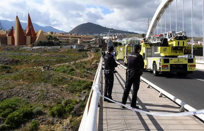 16/01/2019 SAN JOSÉ DE LAS LONGUERAS. TELDE. Muerto en el viducto de San José de Las Longueras. Fotografa: YAIZA SOCORRO.