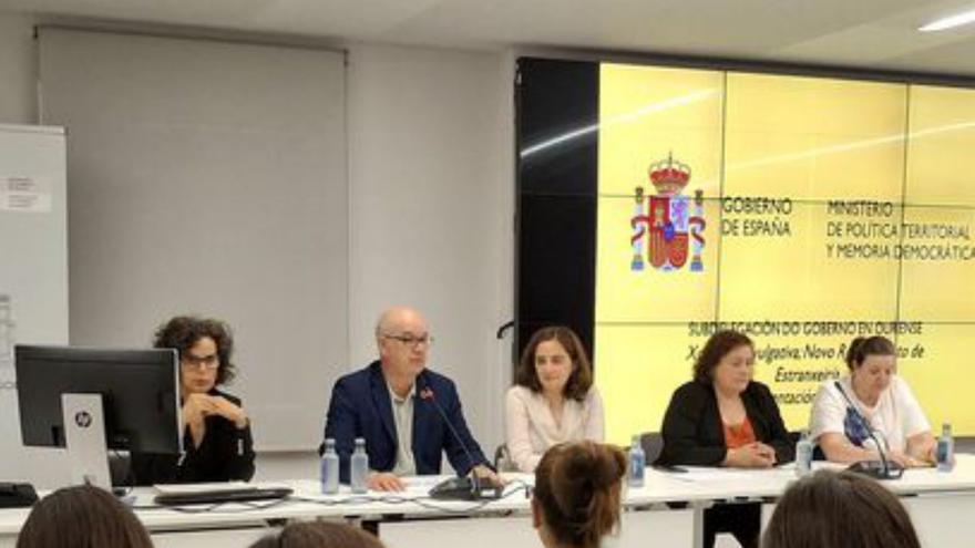 El Gobierno destaca que el nuevo reglamento de extranjería mejor la seguridad jurídica