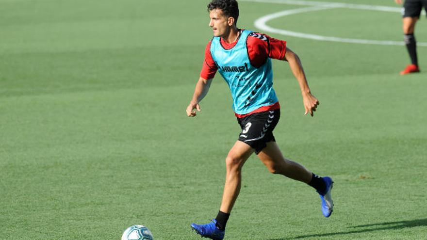 Álex Muñoz en un entrenamiento.