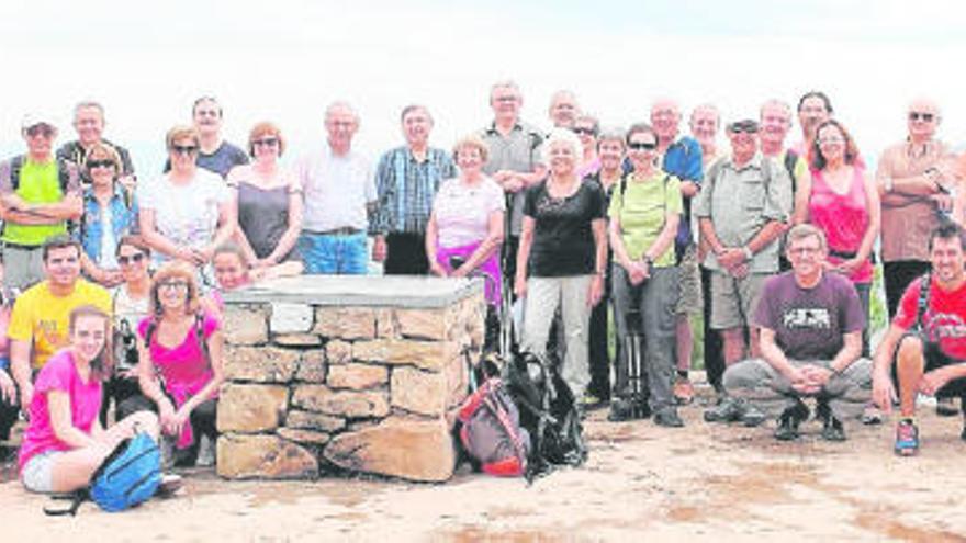 Homenatge a Jordi Cirera, un històric de l&#039;escalada, al cim del Collbaix