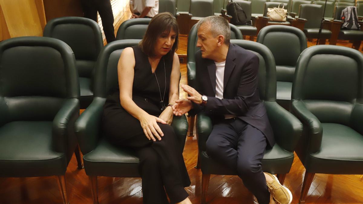 Lola Ranera y Fernando Rivarés serán los candidatos del PSOE y Podemos, respectivamente, a la alcaldía de Zaragoza.