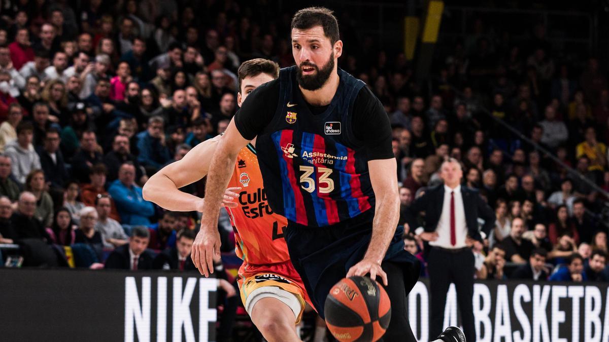 Nikola Mirotic, en una acción del Barcelona-Valencia Basket.