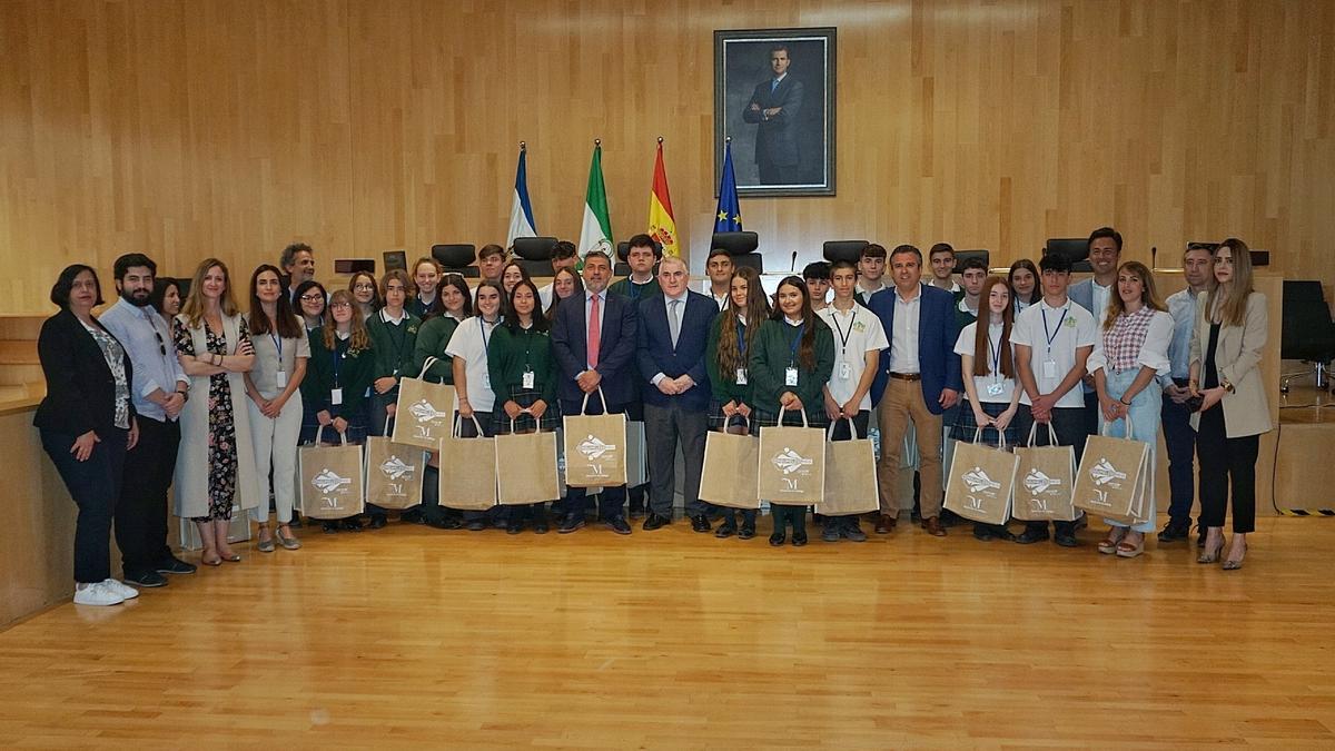 La Diputación de Málaga celebra el Dia de Europa junto a los estudiantes del Colegio La Reina