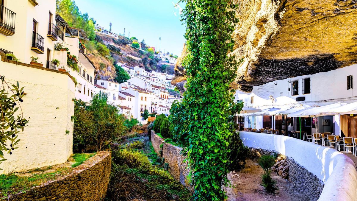 Este pueblo de Cádiz se encuentra ubicado en el interior de un enorme cañón