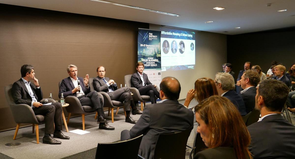Mesa redonda sobre vivienda asequible, en el marco de la presentación de The District