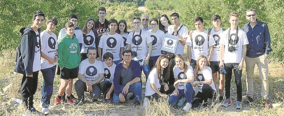 EL IES ANTONIO GALA LANZA la sonda galasat iv en la madrugada del 13 de junio