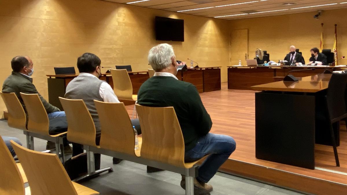 Els acusats durant el judici a l&#039;Audiència de Girona