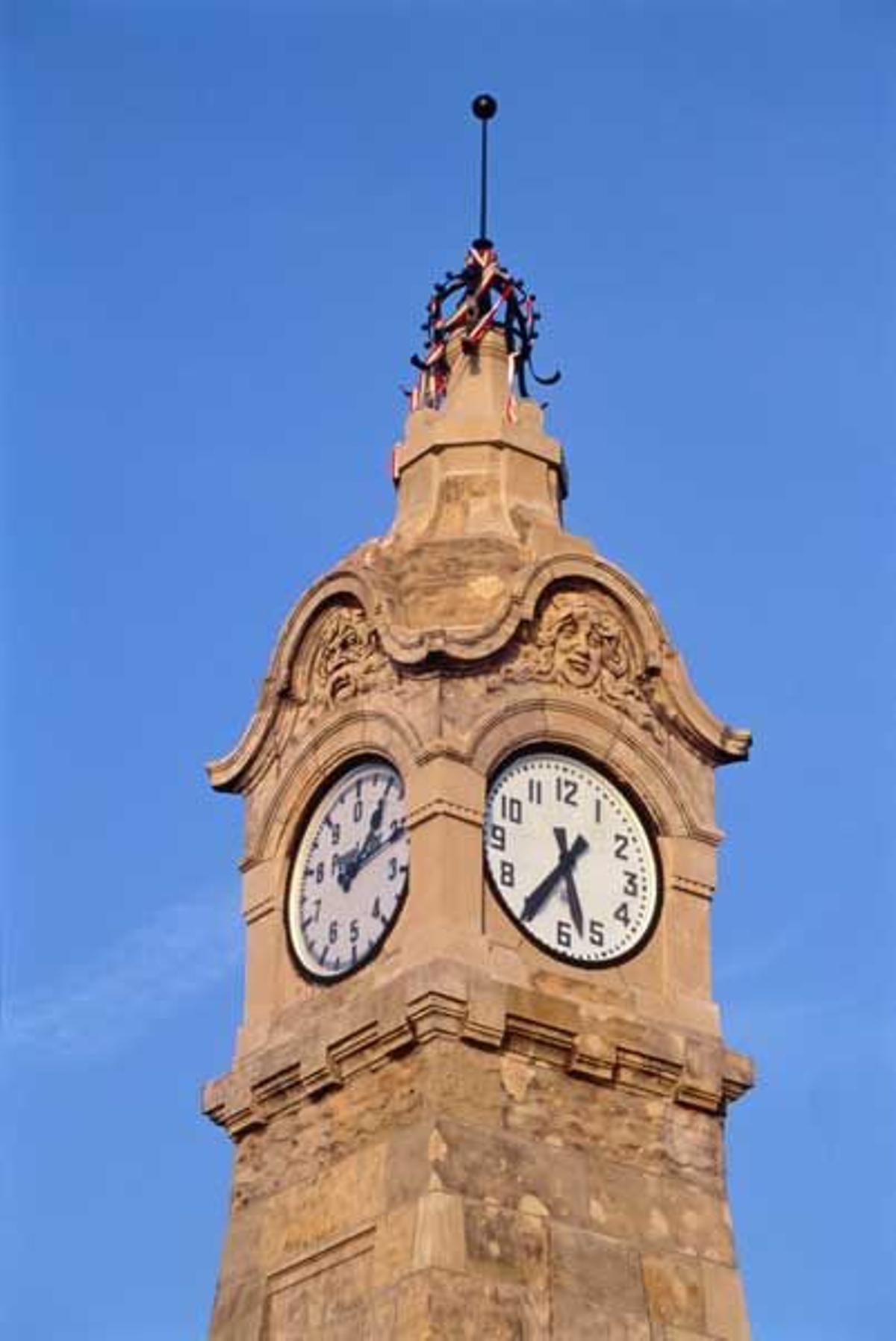 Torre del Reloj en Dusseldorf.