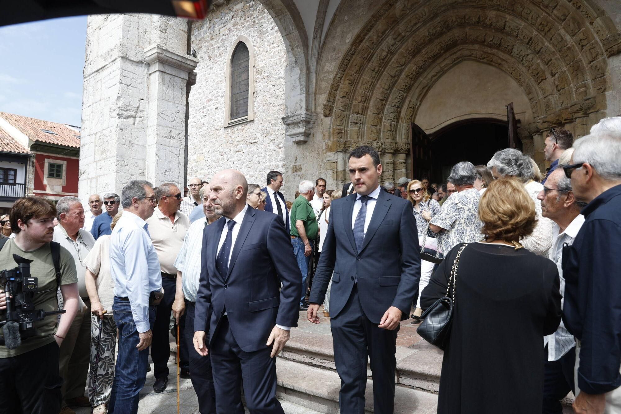 Las imágenes del funeral de Antonio Trevín en la basílica de Llanes.