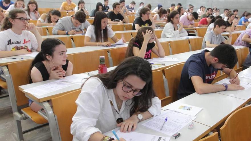 Estudiantes murcianos en la primera convocatoria de la &#039;selectividad&#039;.