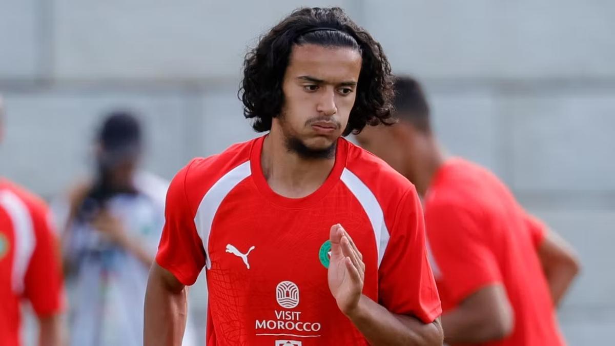 Ayyoub Bouaddi con la selección de Marruecos