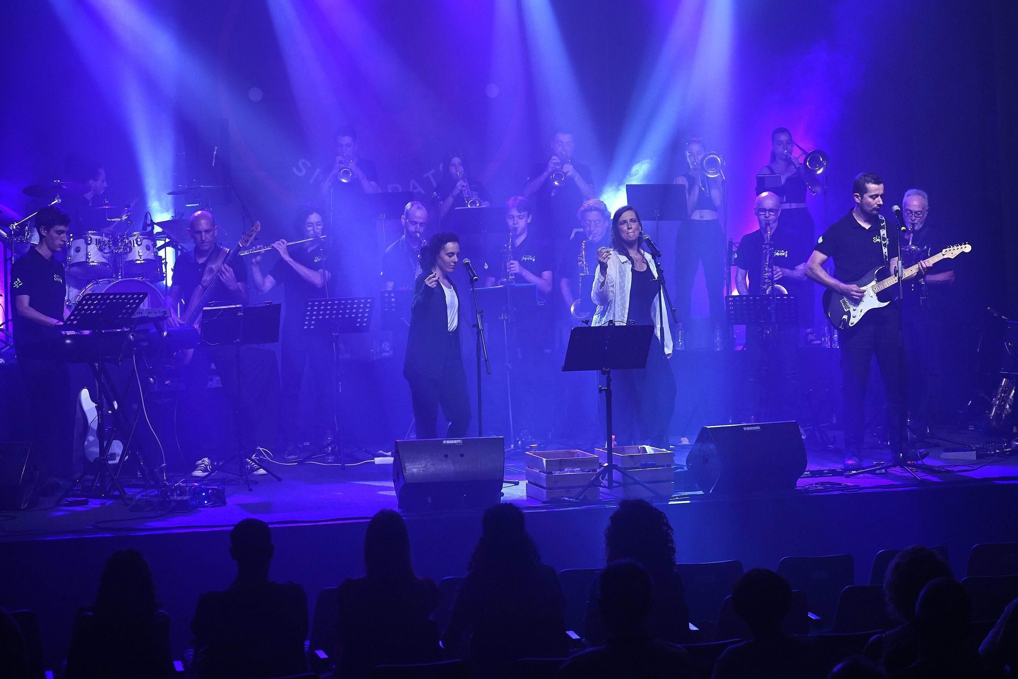 Les fotos del concert dels The Sinkopats a Girona
