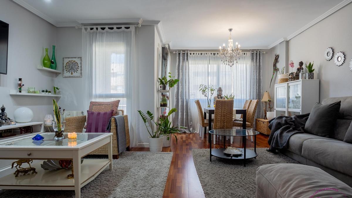 Salón de la vivienda a la venta en Rosales del Canal