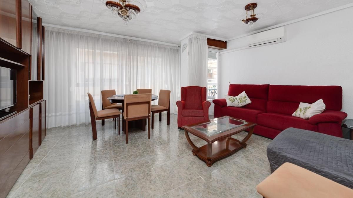 Comprar un piso en Torrevieja: más de 100 metros cuadrados por menos de 125.000 euros