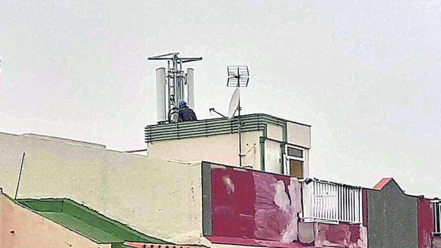 Uno de los tejados de la zona que cuenta con antenas.