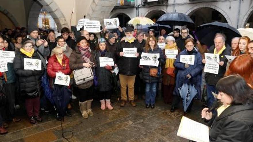 Somescola es concentra a Girona en suport a la immersió lingüística