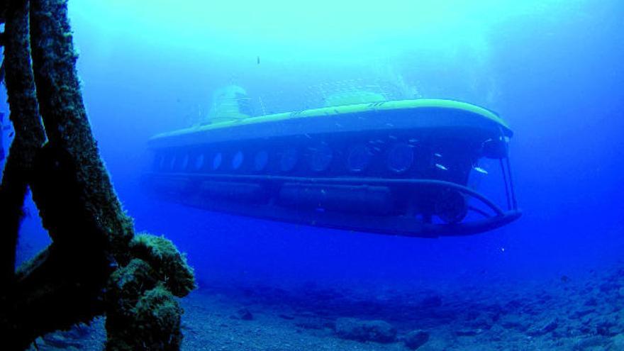 Imagen del submarino turístico de Mogán.