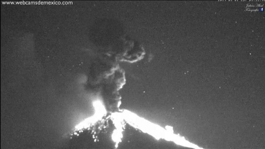 El volcán Popocatepetl, un espectáculo natural de fuegos artificiales