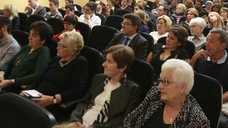 Asistentes a la lección inaugural del curso de la UNED. // Jesús Regal