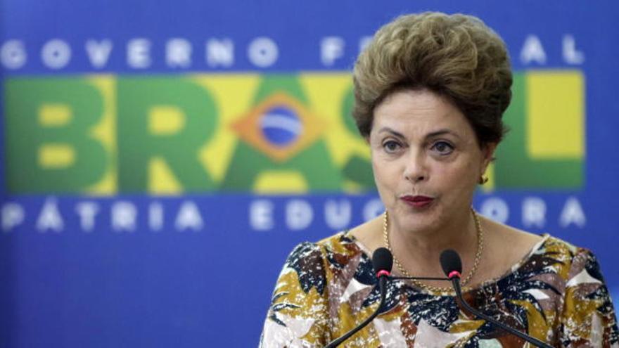 El Senado de Brasil aprueba continuar el juicio político contra Dilma Rousseff