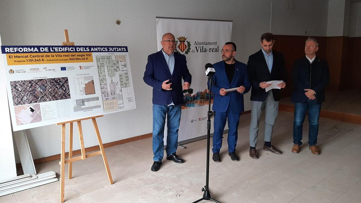 El concejal Obiol explica los detalles de la intervención en los antiguos juzgados de Vila-real.