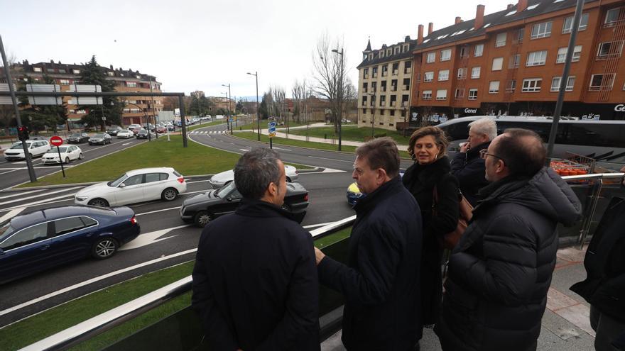 La nueva plaza de la Cruz Roja de Oviedo ya está abierta al público: "Es un día histórico", asegura el alcalde