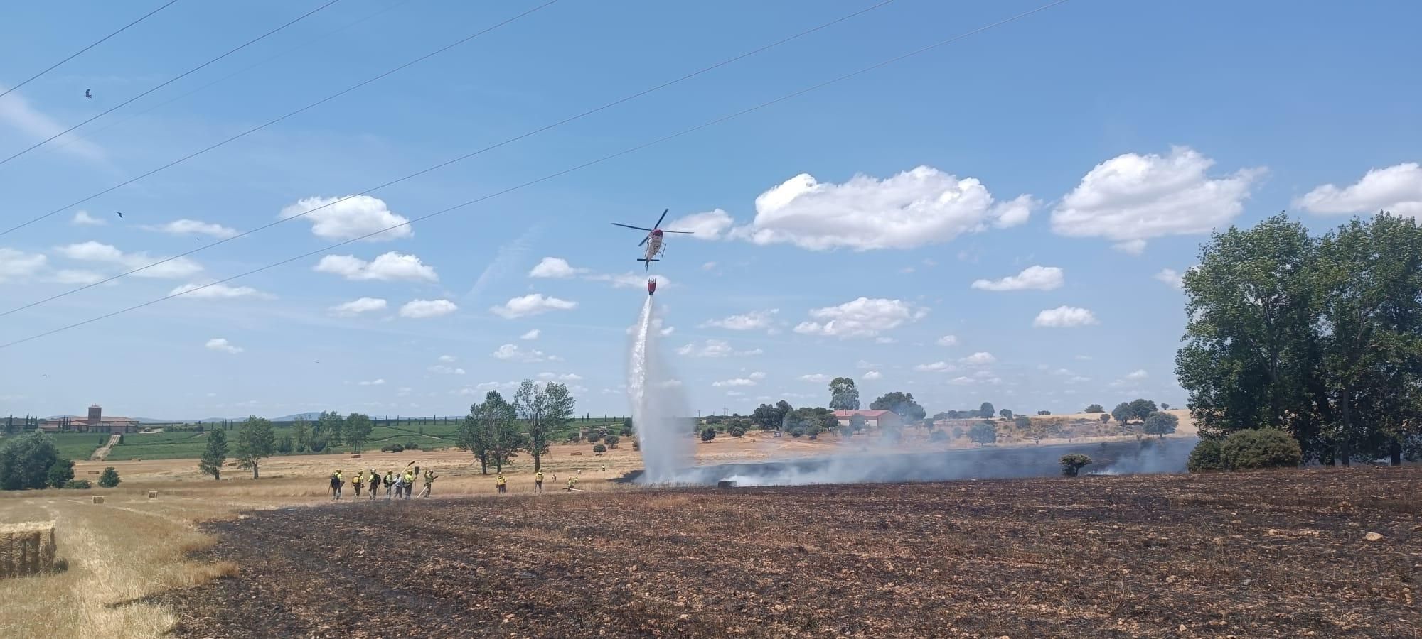 GALERÍA | Incendio forestal en la comarca de Sayago