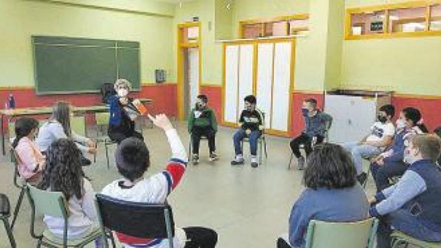 Los escolares participan en talleres sobre igualdad