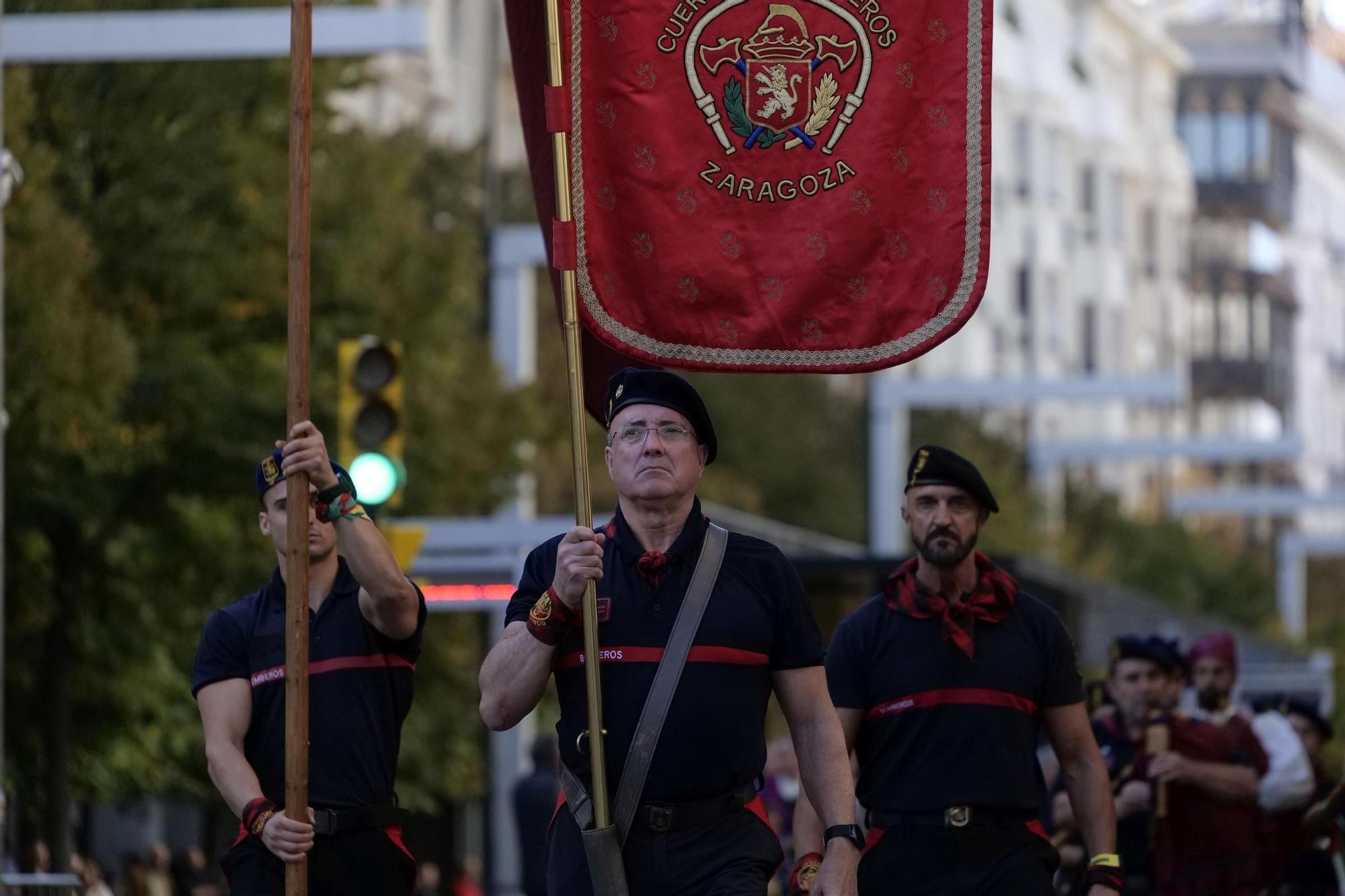 En imágenes | Zaragoza vive su día grande con la Ofrenda de Flores a la Virgen del Pilar