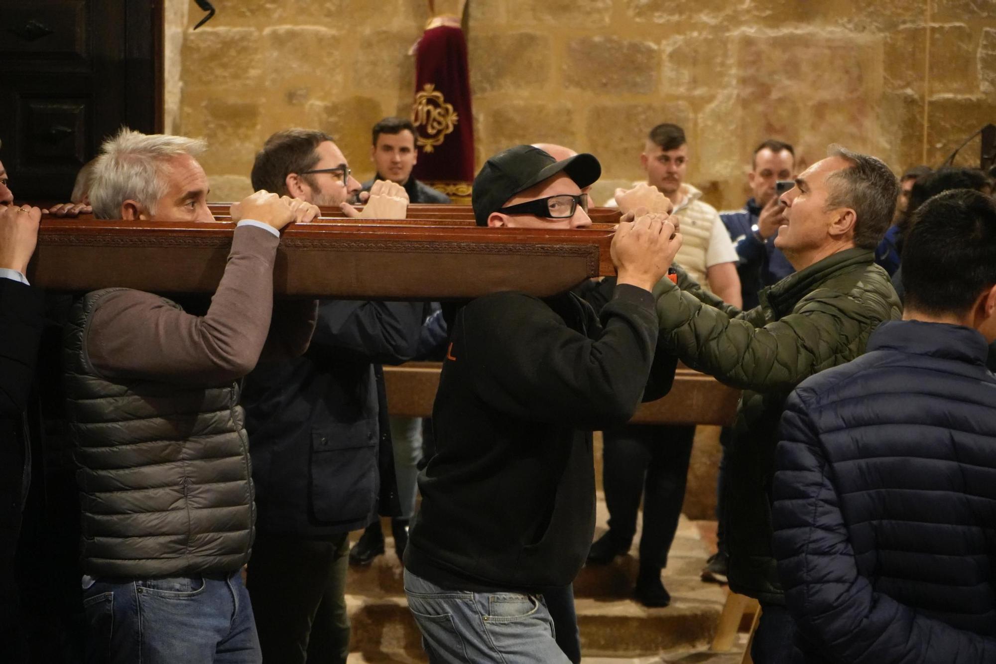 GALERÍA | Así prepara el Espiritu Santo la procesión del Viernes de Dolores en Zamora