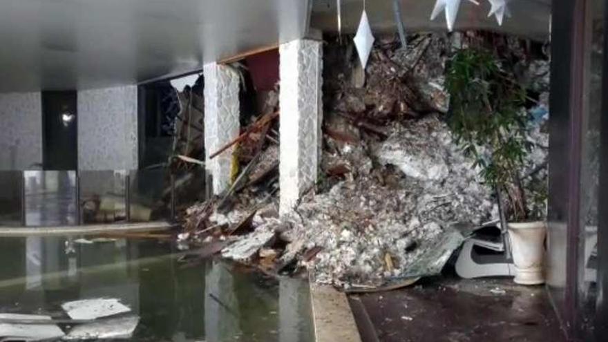Cuatro muertos y casi 30 desaparecidos en un hotel arrasado por un alud en Italia