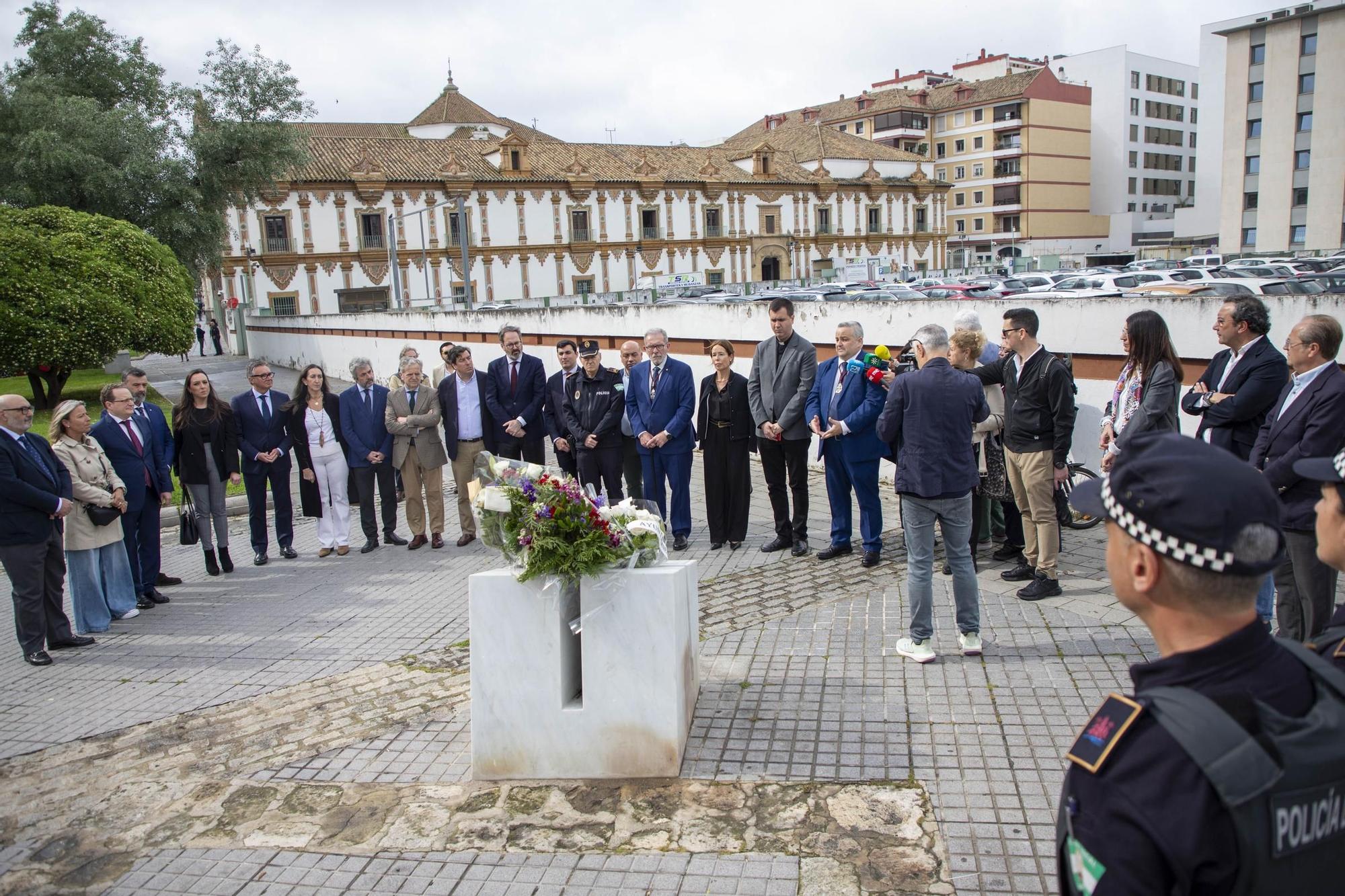 Córdoba recuerda a las dos policías locales asesinadas en 1996