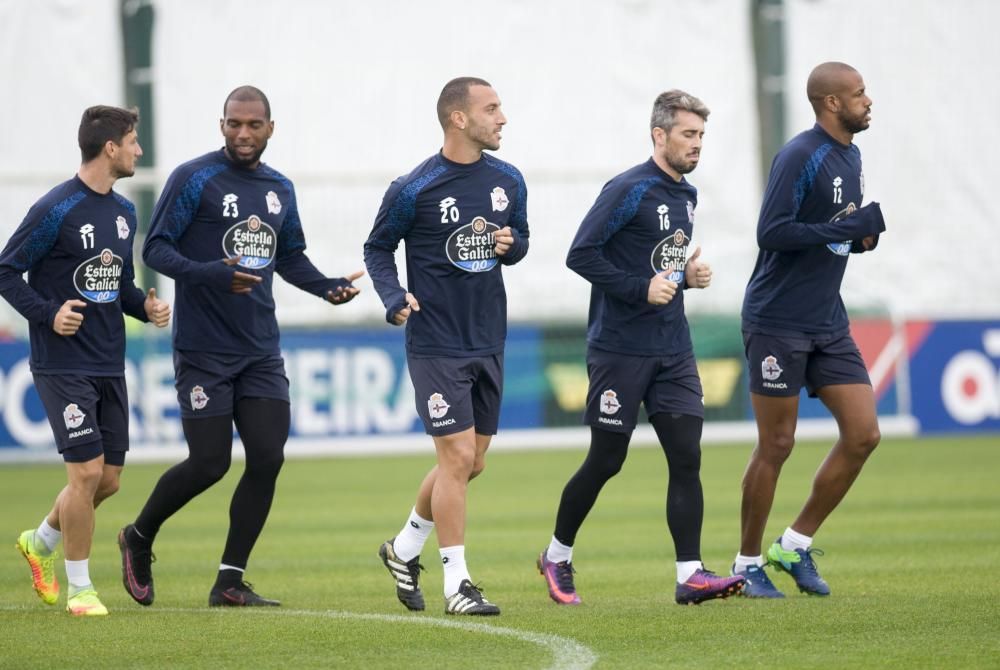 Laure se reincorpora al grupo, con el que también trabajan Juanfran y Joselu.