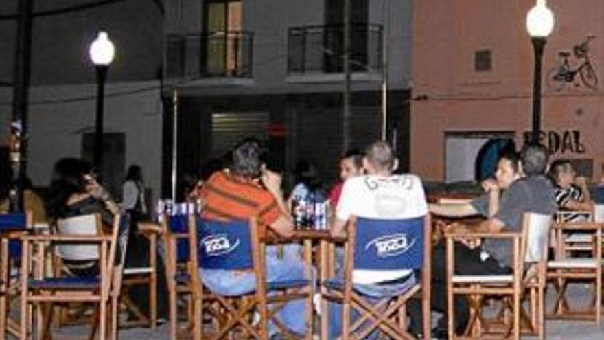 Los pubs solo podrán cerrar más tarde para Nochevieja