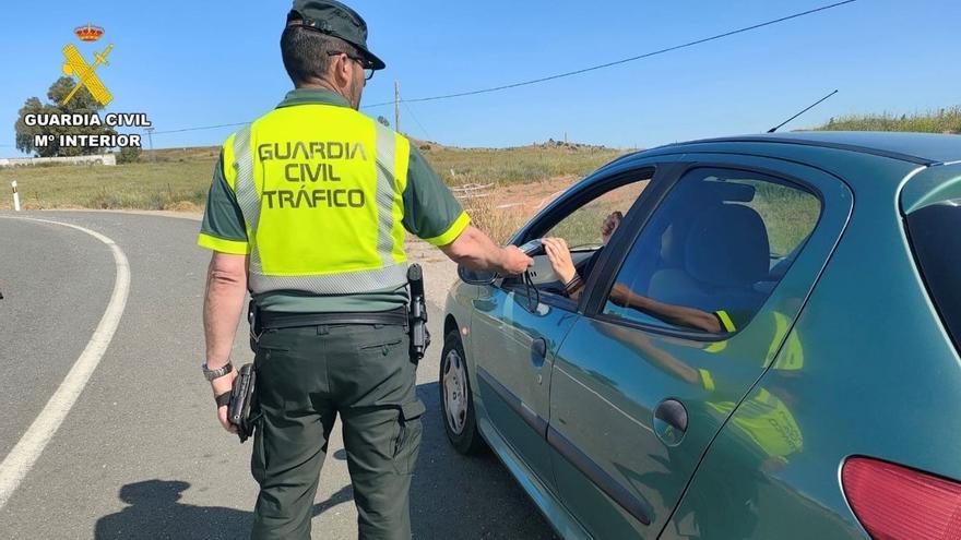 La Guardia Civil caza a 30 conductores con droga y alcohol durante la Feria de Cáceres