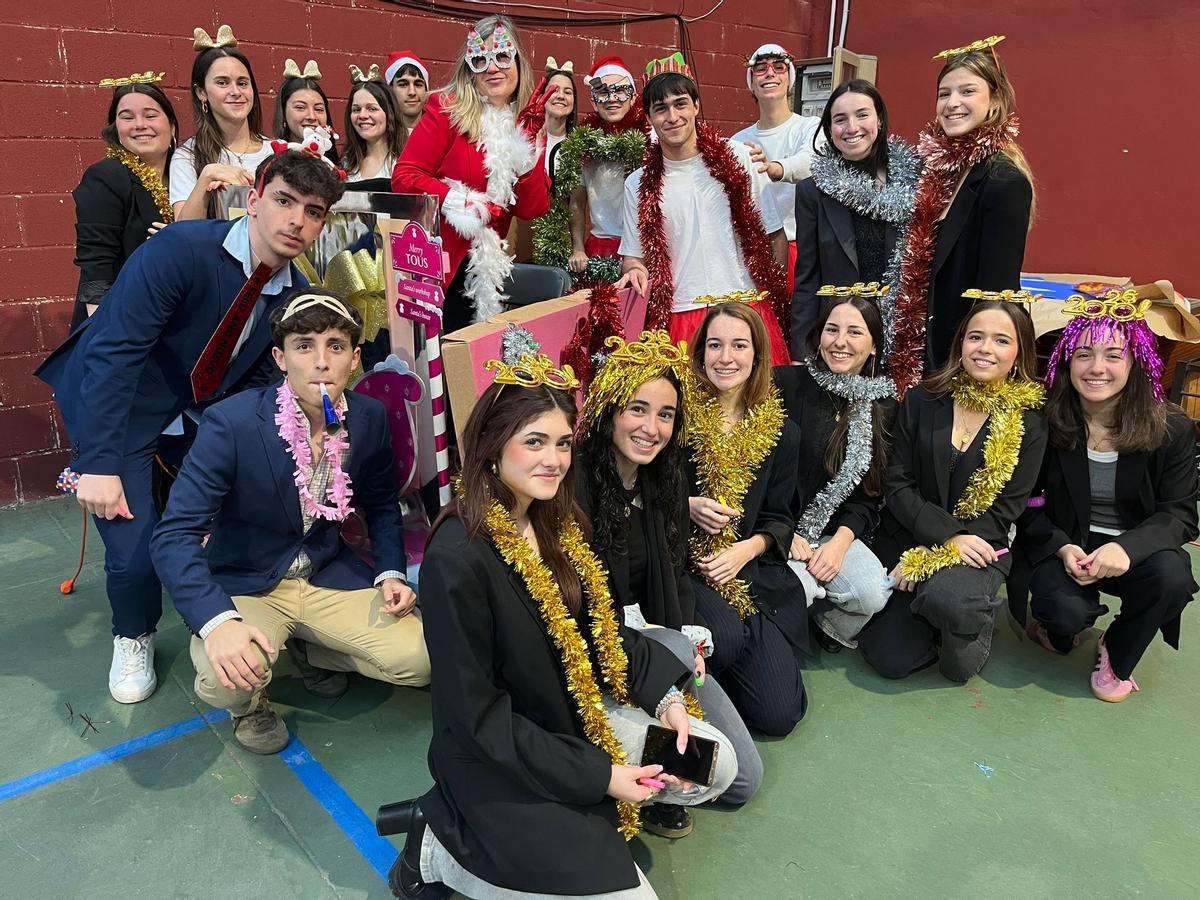 Primera jornada de las fiestas colegiales de la Inmaculada (en imágenes) Primera jornada de las fiestas colegiales de la Inmaculada (en imágenes)