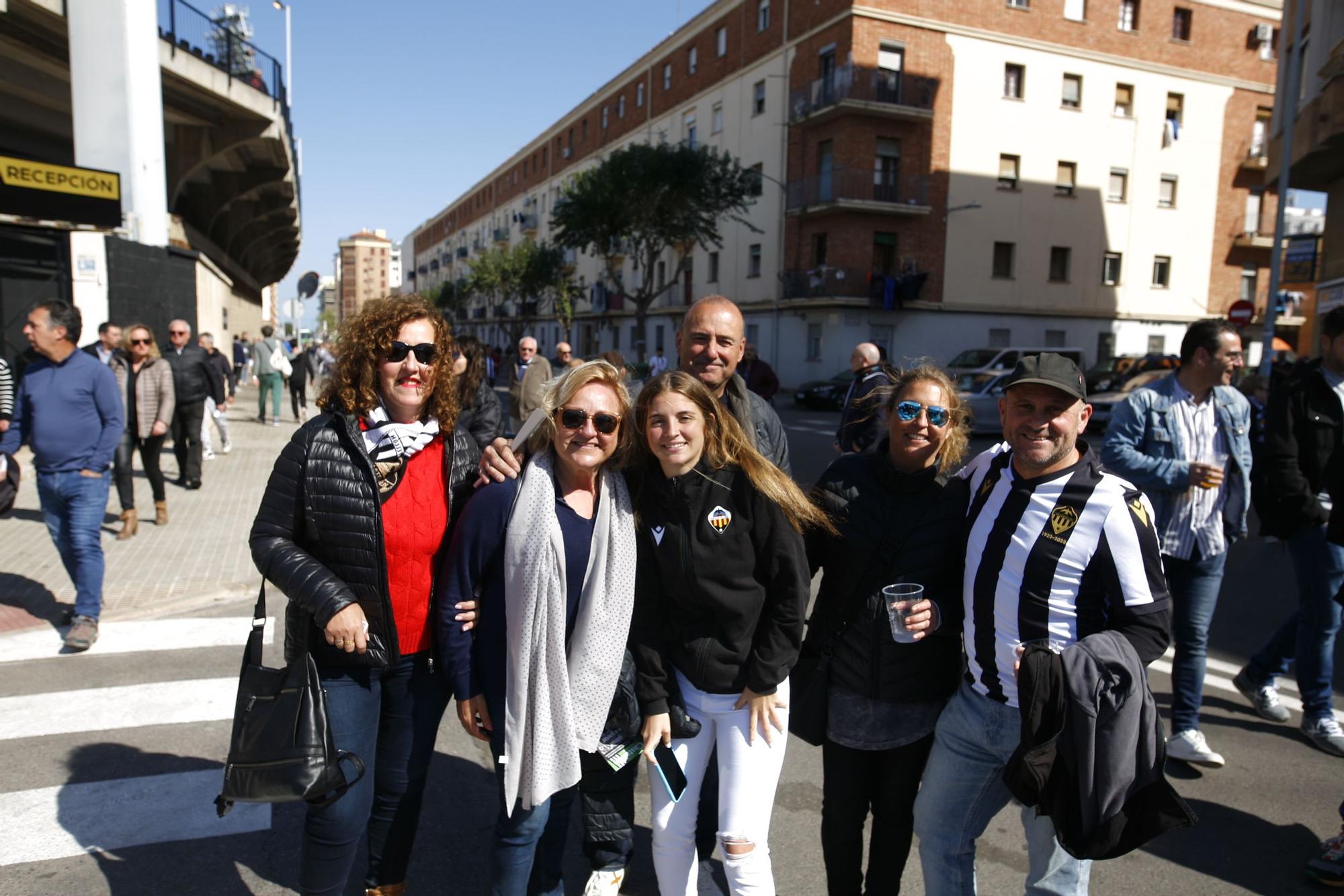 GALERÍA | Las mejores imágenes de la afición del Castellón en la previa ante el Calahorra