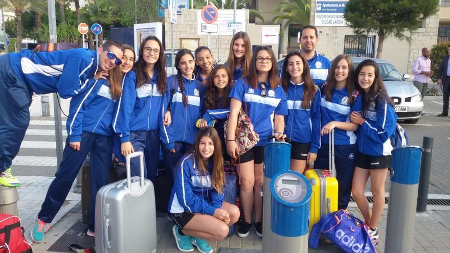 Las chicas infantiles del Club Deportivo Unideba, en Almería.