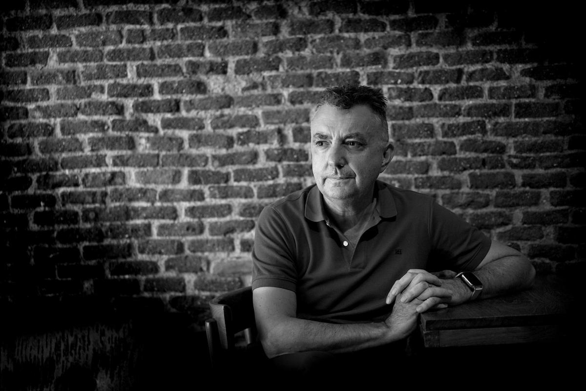 El escritor Manuel Vilas, durante su entrevista con el suplemento 'ABRIL' en Madrid.