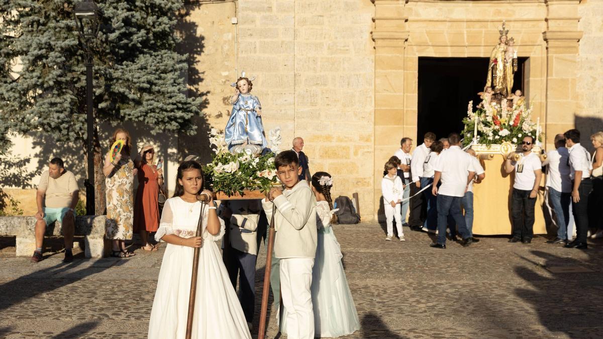 Toro se viste de fiesta para honrar a Nuestra Señora del Carmen
