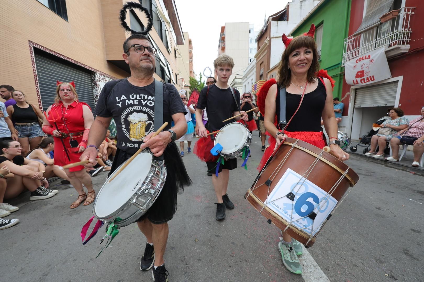 Galería | El Grau disfruta de su desfile de peñas