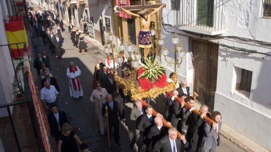 Los «bous al carrer», la pilota y el Cristo de la Agonía, protagonistas de las fiestas