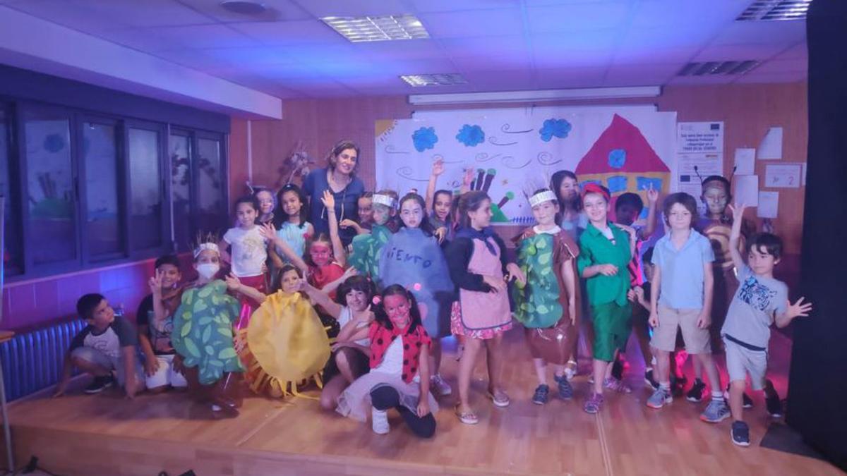 Viviendo el teatro en el CEIP San Gabriel Información