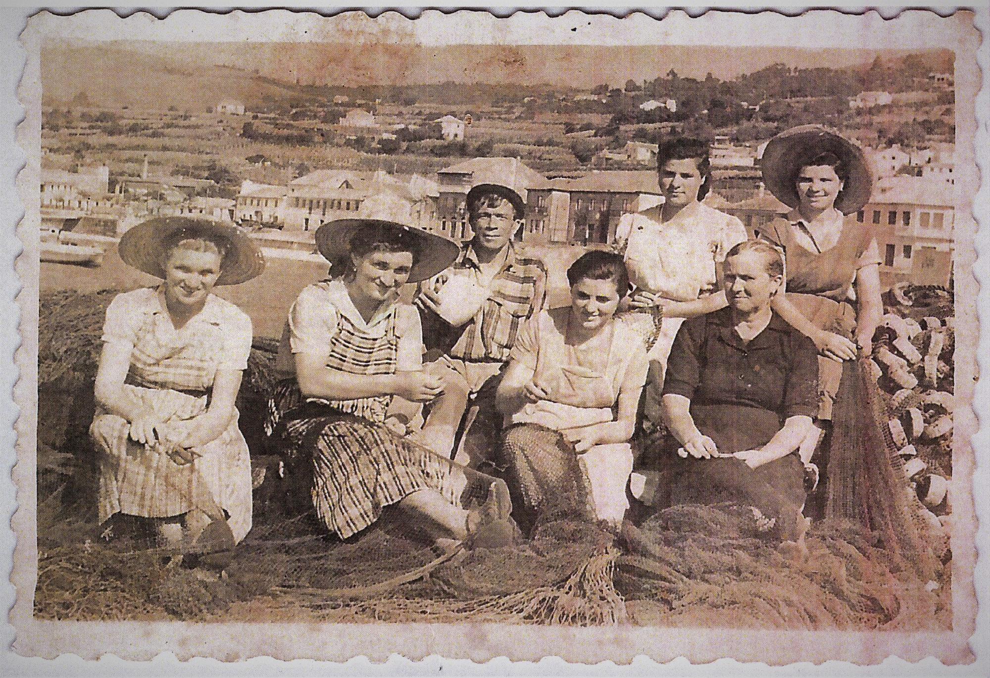 Exposición de fotografías antiguas de Bueu. Fiestas de San Martiño 2022