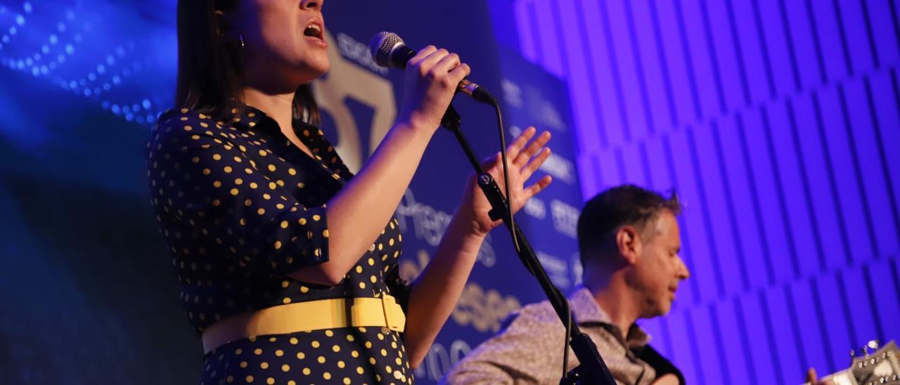 La cantante malagueña María Villalón, durante su actuación.