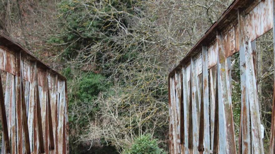 Los vecinos piden el arreglo del puente de Entrepeñas