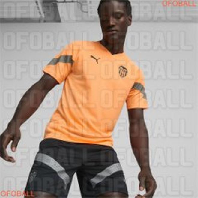 Desvelan la ropa oficial del Valencia CF y Puma para la próxima temporada